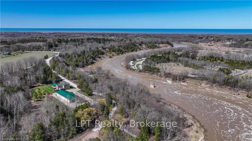484 Carlisle Street Property Photo 6