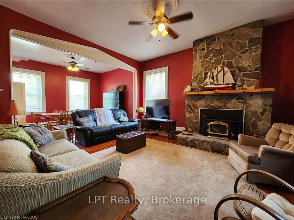484 Carlisle Street Property Photo 18