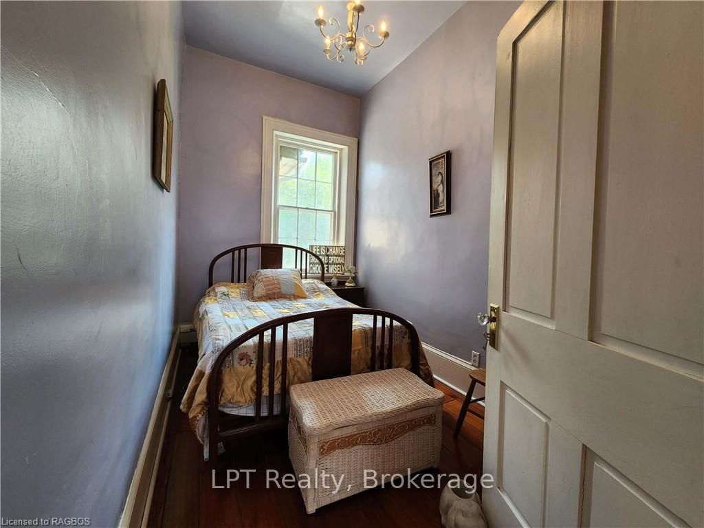 484 Carlisle Street Property Photo 26