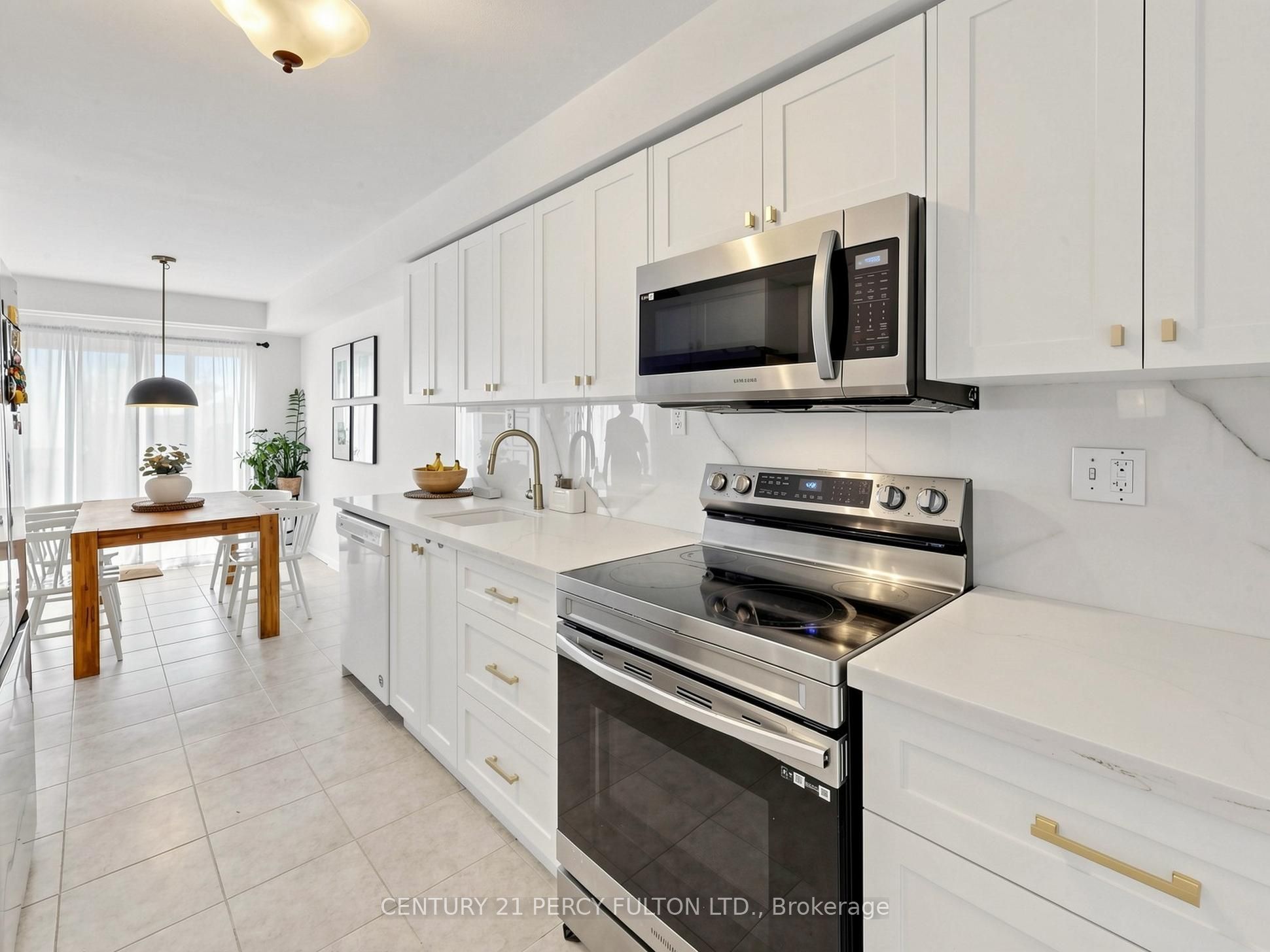229 Dicenzo Drive Property Photo 8