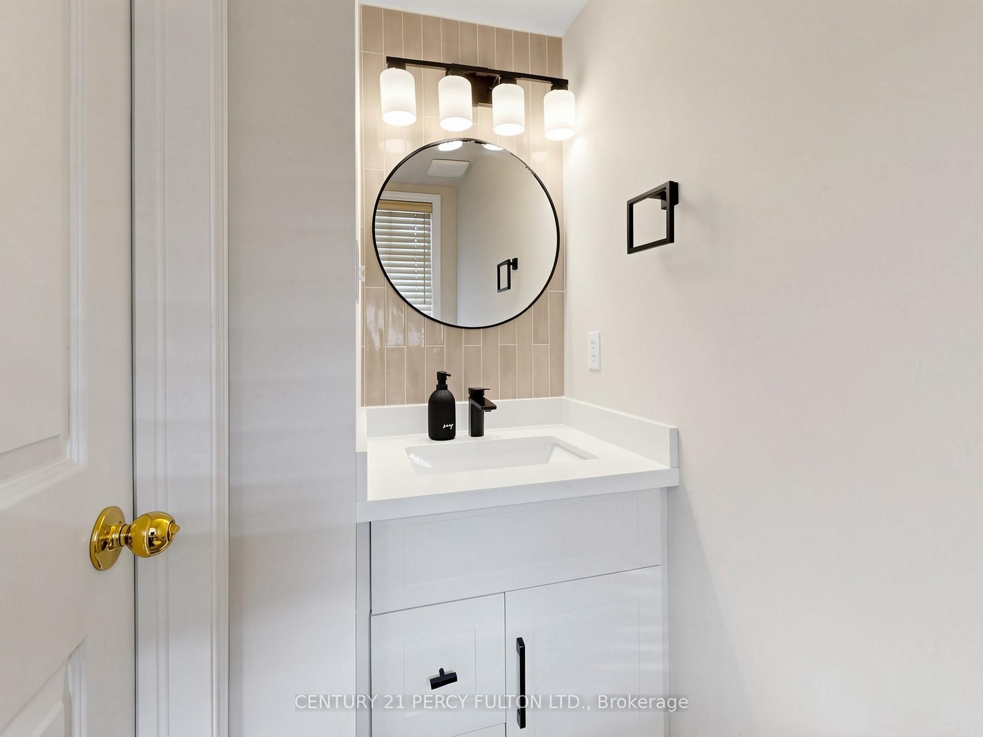 229 Dicenzo Drive Property Photo 14