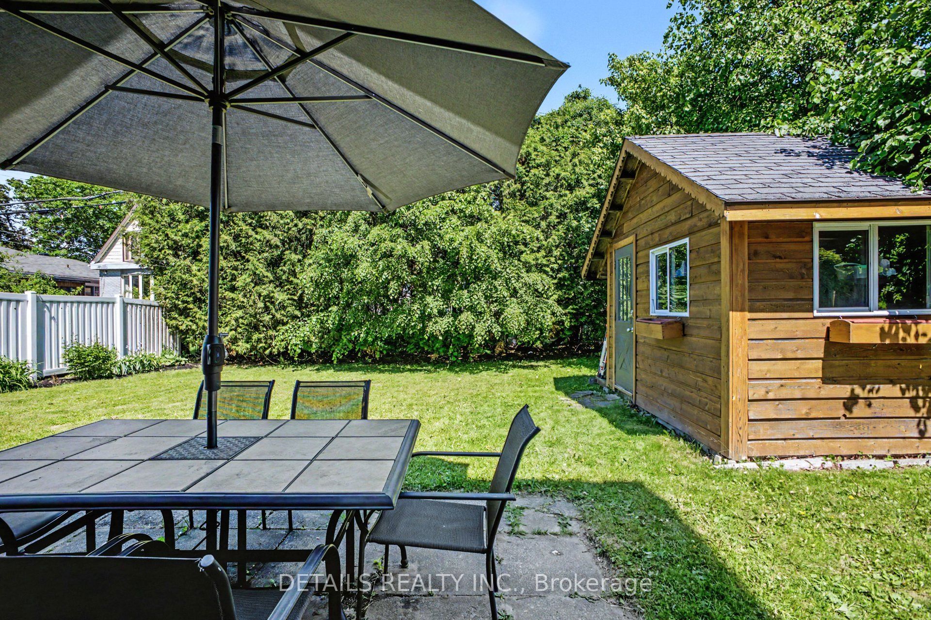 1233 Checkers Road Property Photo 12