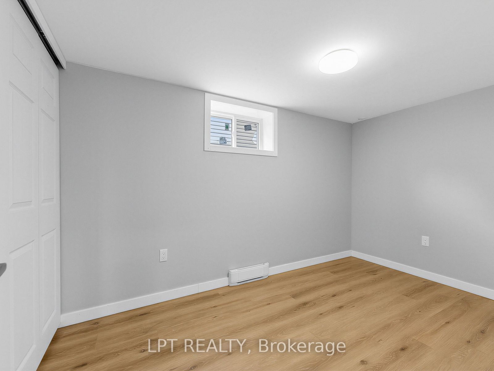 239 Vine Street Property Photo 5