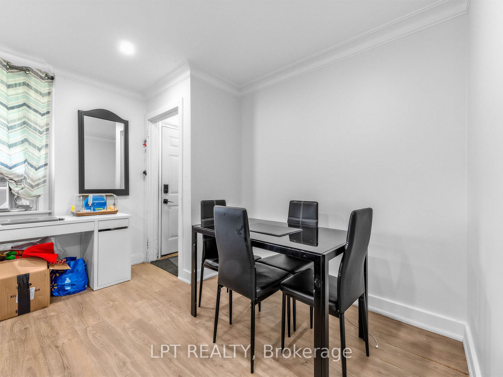 239 Vine Street Property Photo 11