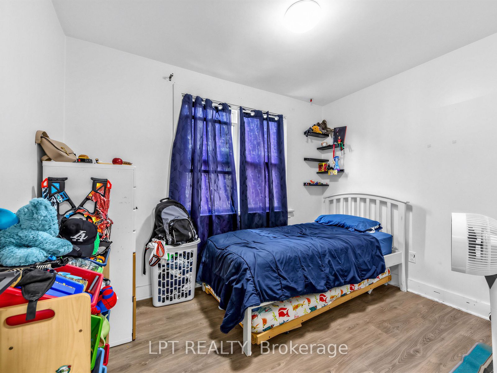 239 Vine Street Property Photo 18