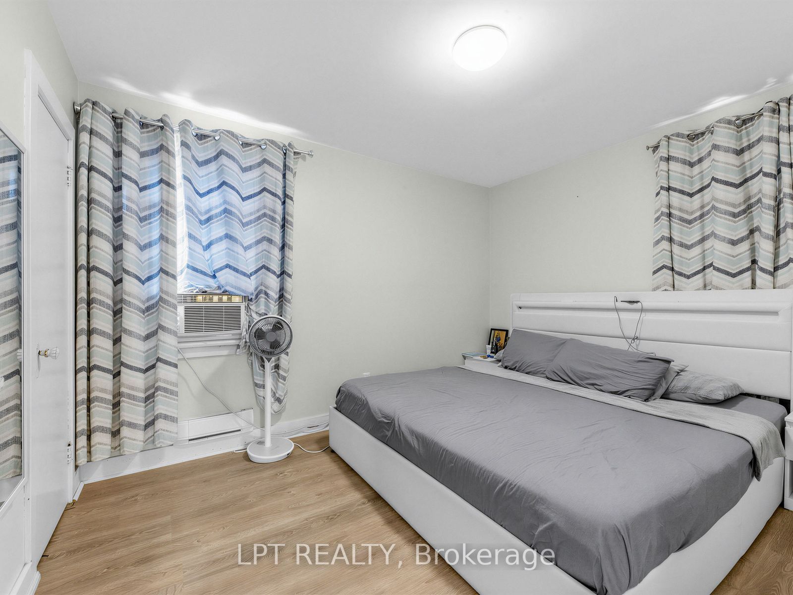 239 Vine Street Property Photo 24