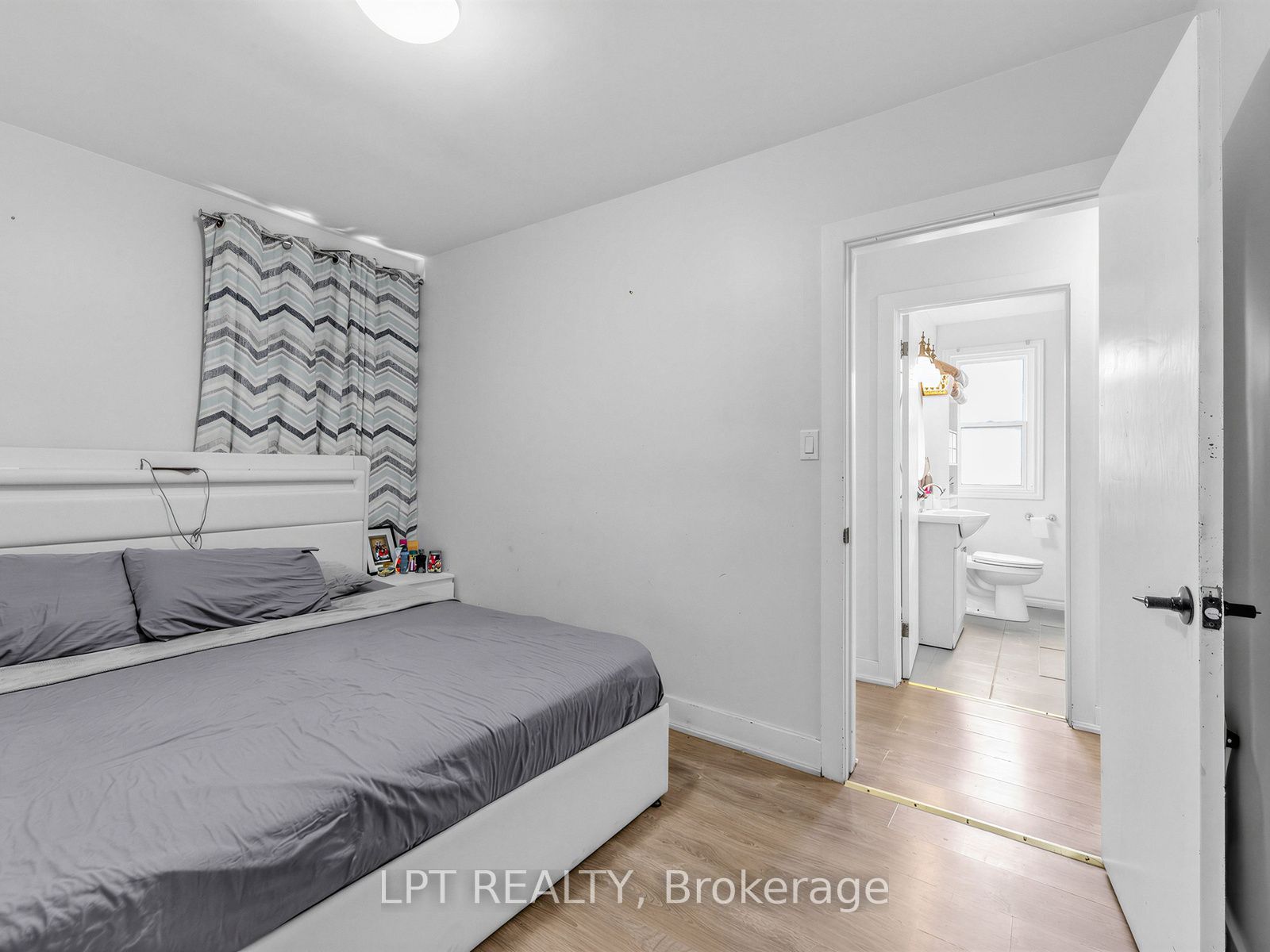 239 Vine Street Property Photo 25