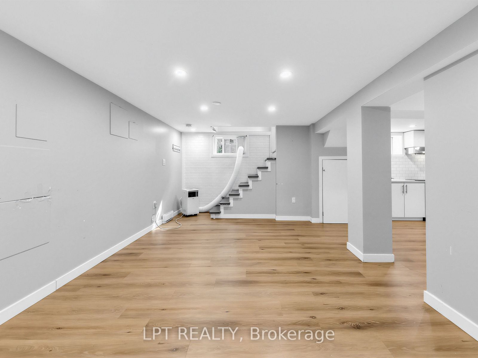 239 Vine Street Property Photo 28