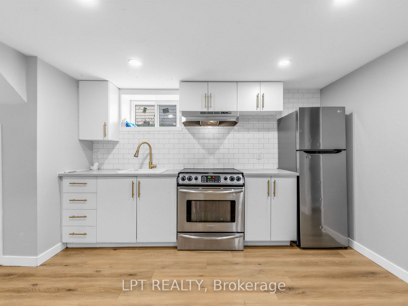 239 Vine Street Property Photo 30