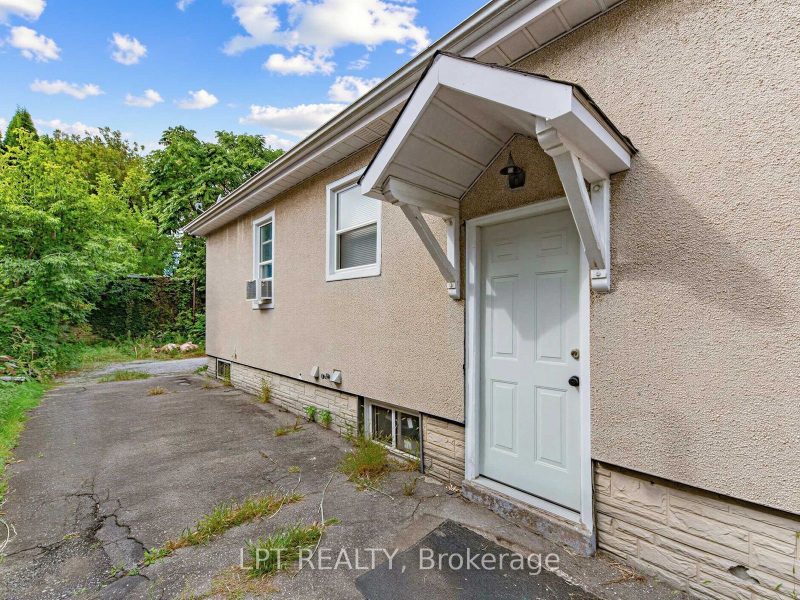 239 Vine Street Property Photo 36