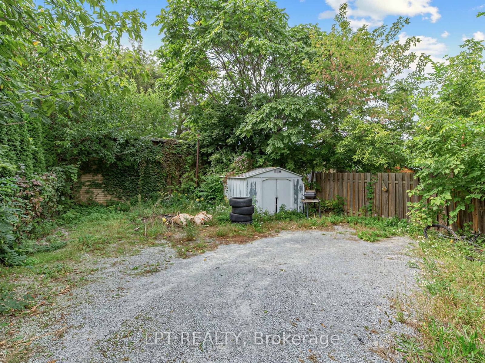 239 Vine Street Property Photo 38