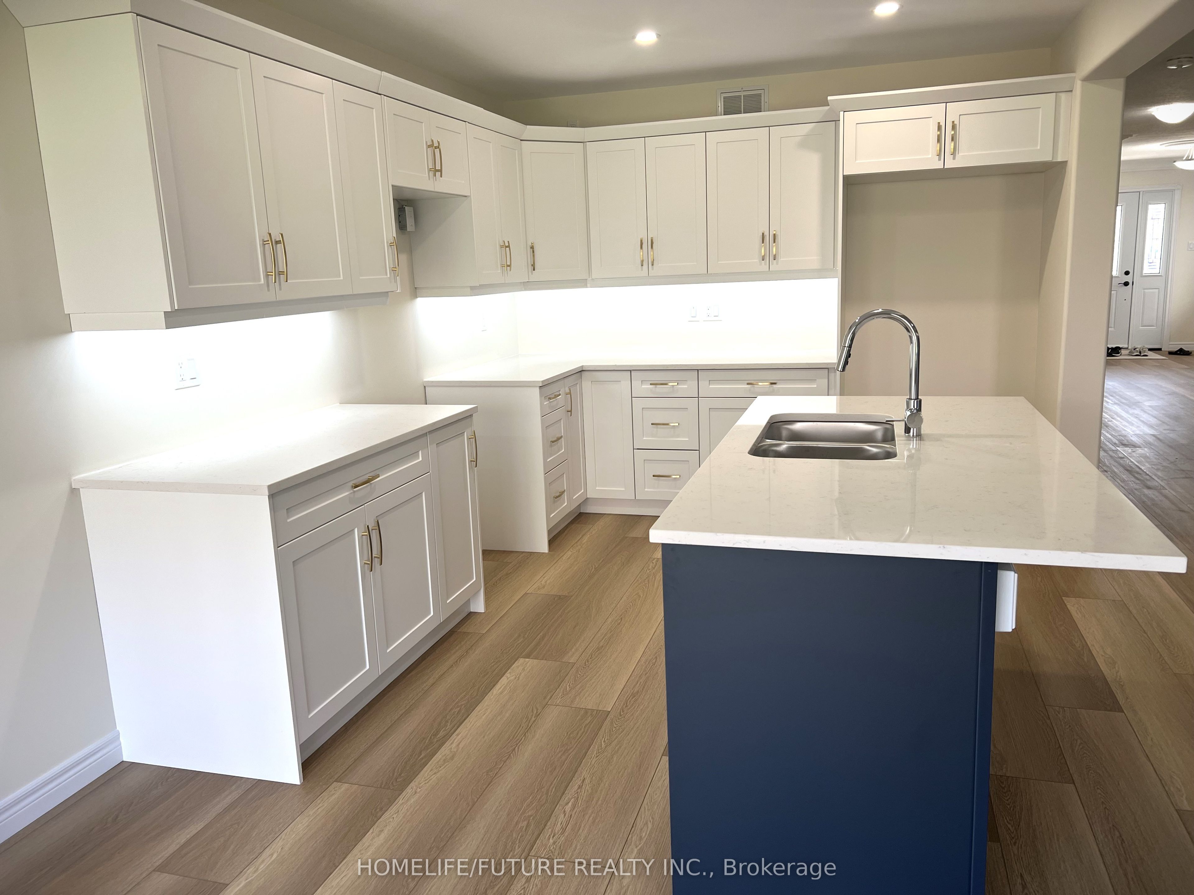 236 Oneil Street Property Photo 3