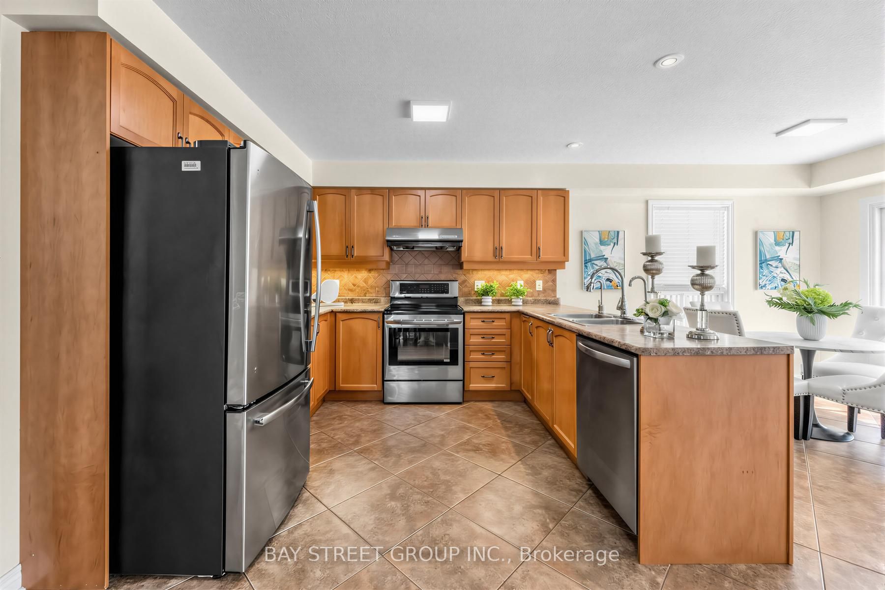 63 Dubrick Crescent Property Photo 9