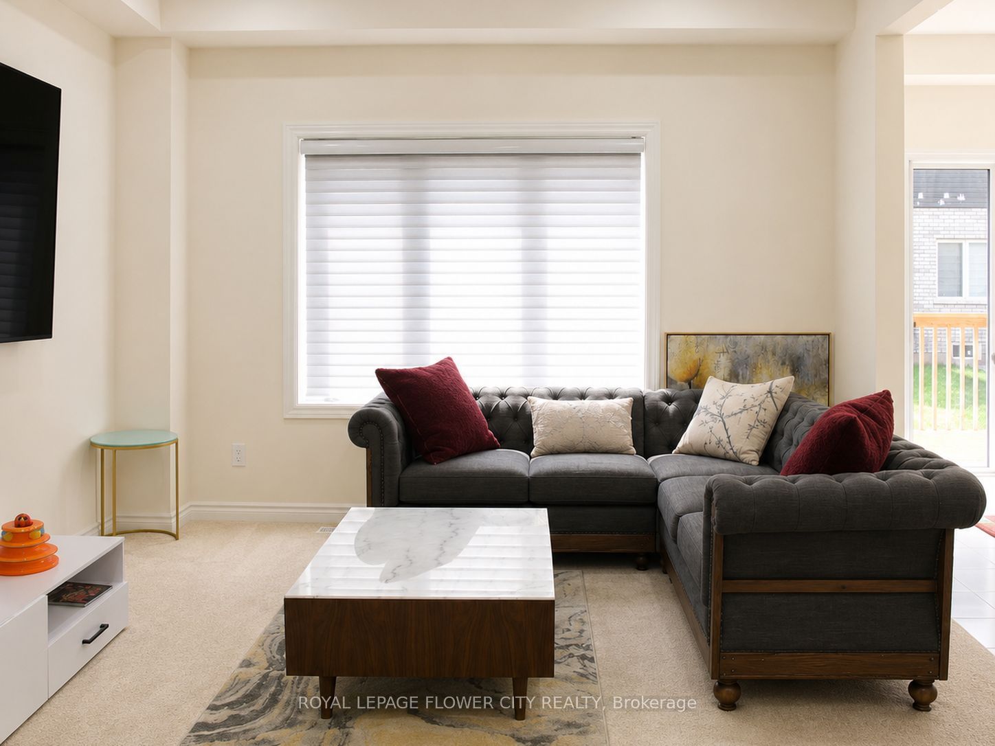 18 Jenner Drive Property Photo 7
