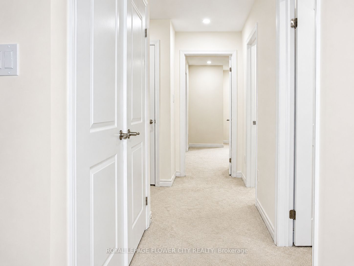 18 Jenner Drive Property Photo 17