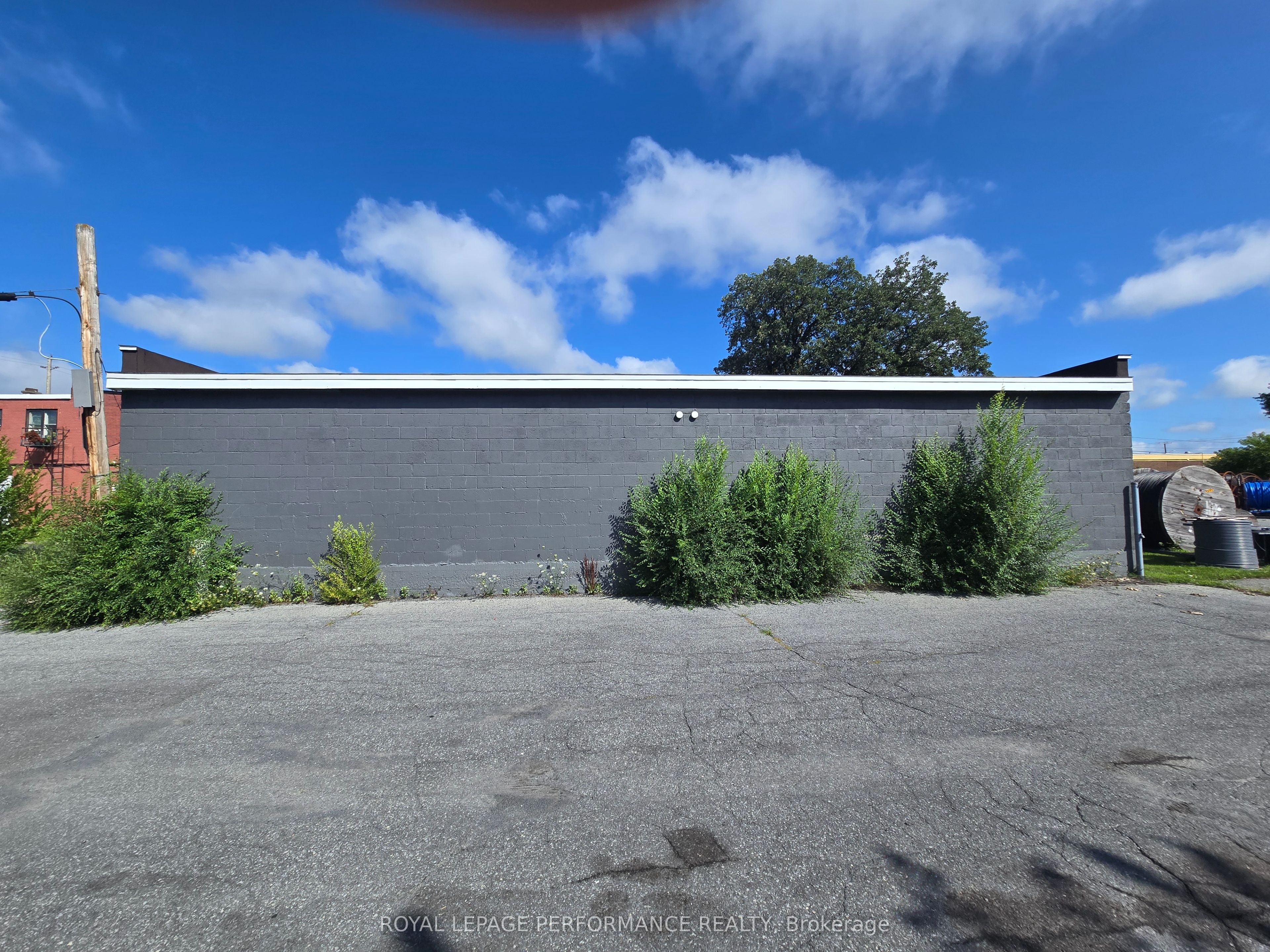 12 Sixth Street E Property Photo 26