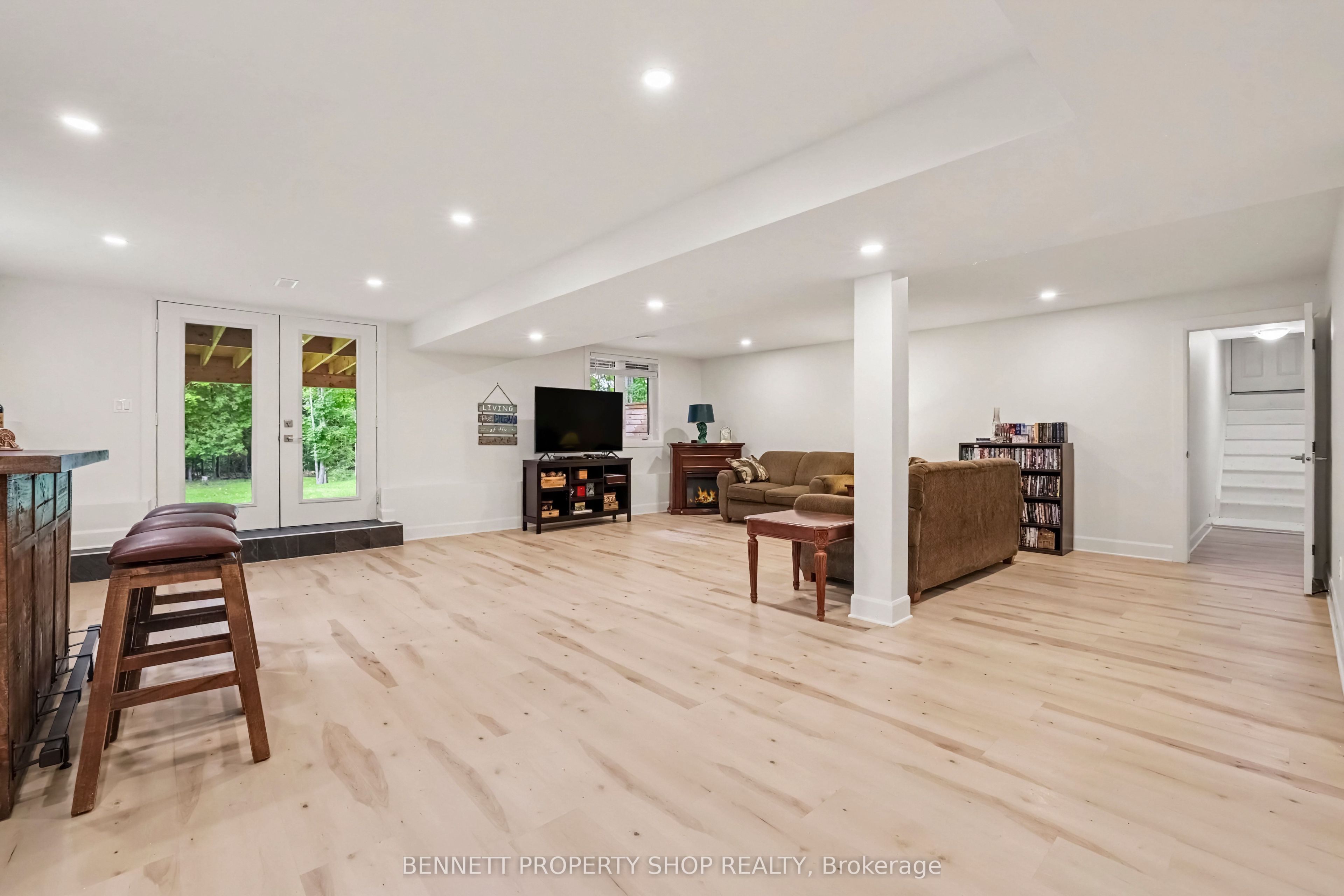 160 Northcote Drive Property Photo 16