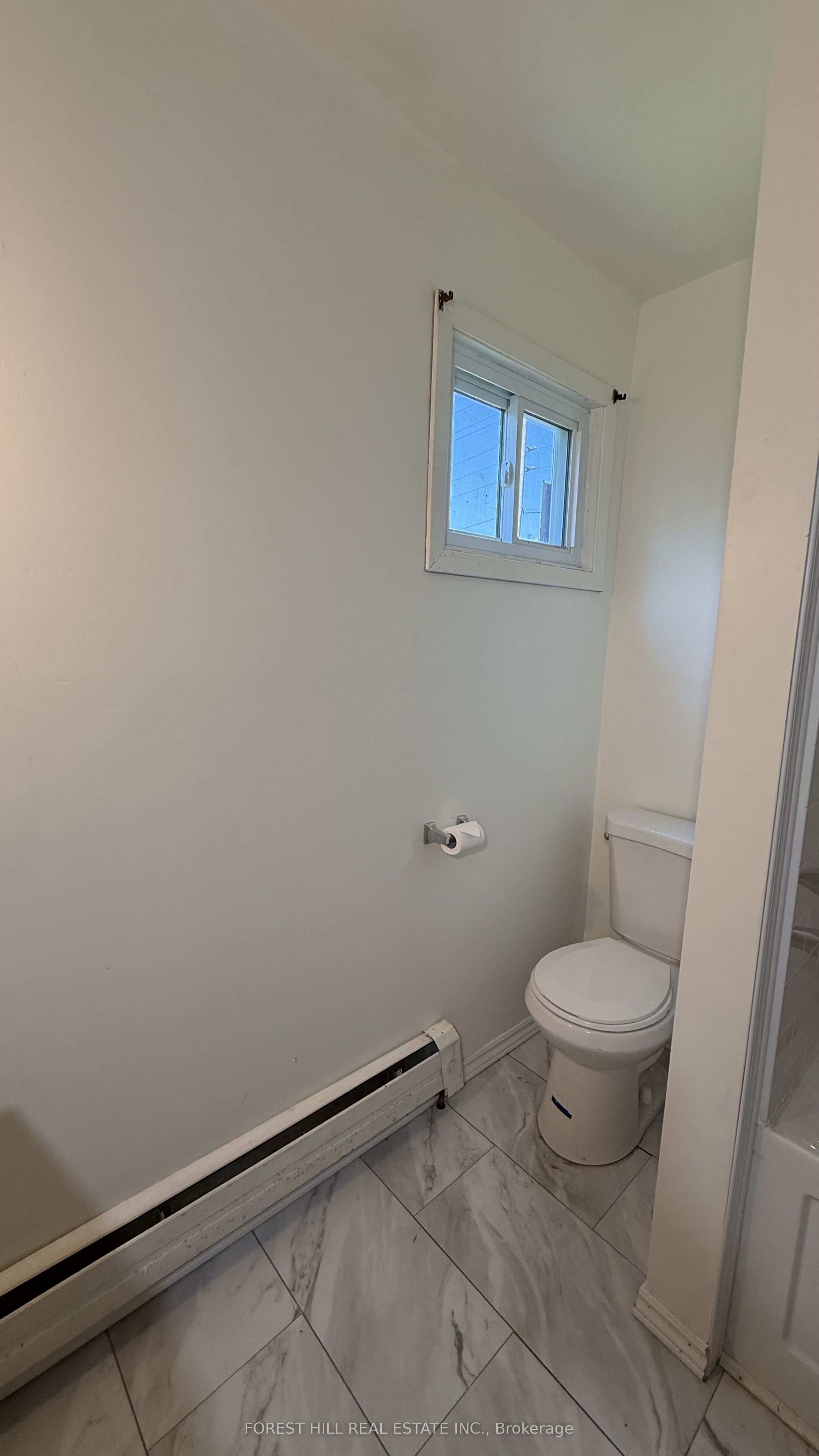 435 Main Street W Property Photo 30