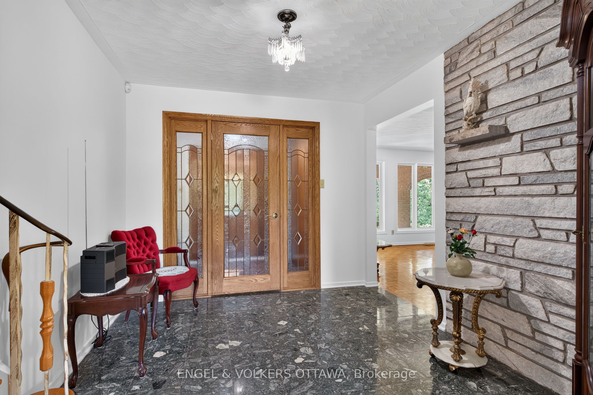 760 Kerwin Road Property Photo 4