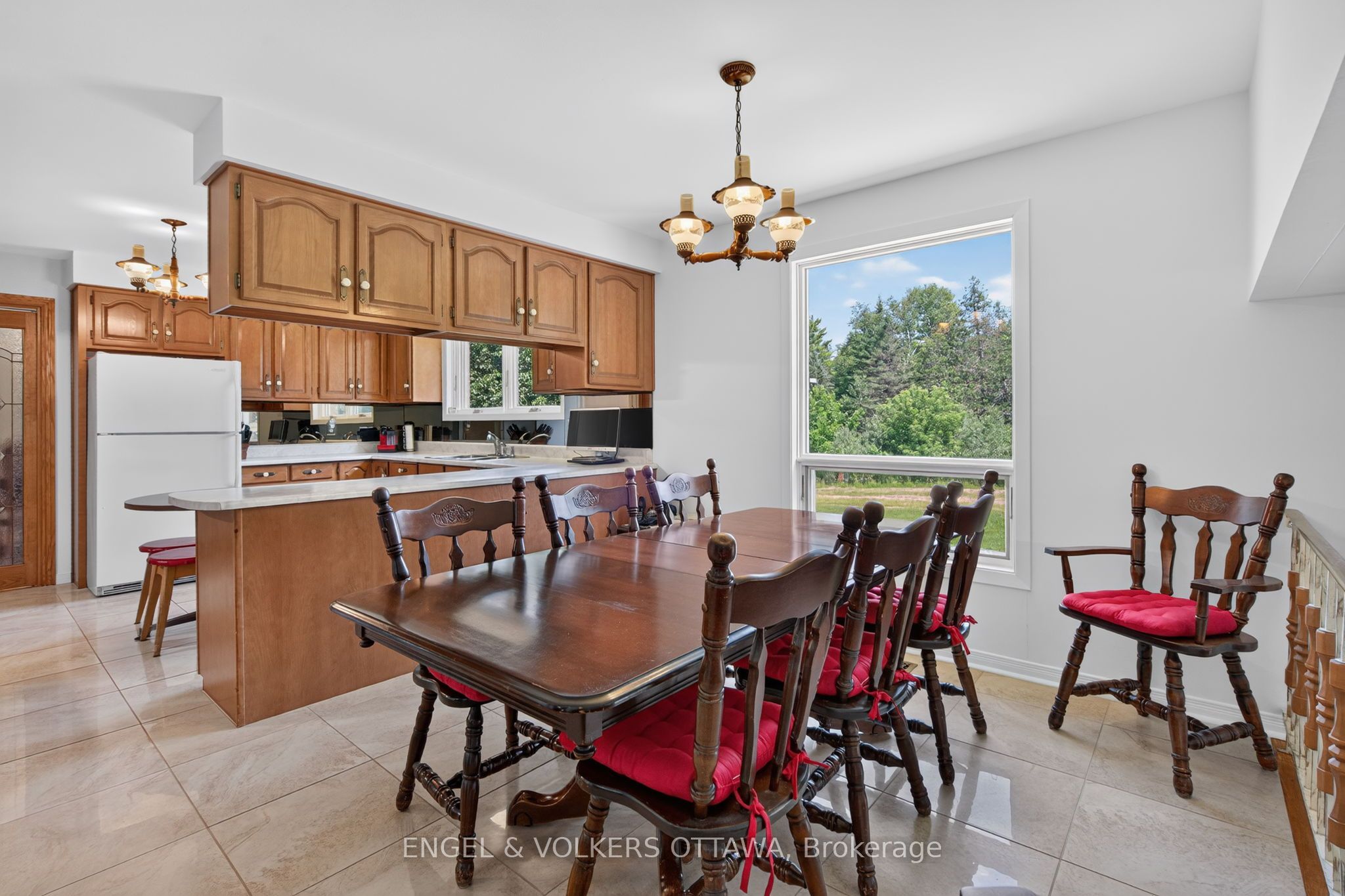 760 Kerwin Road Property Photo 13