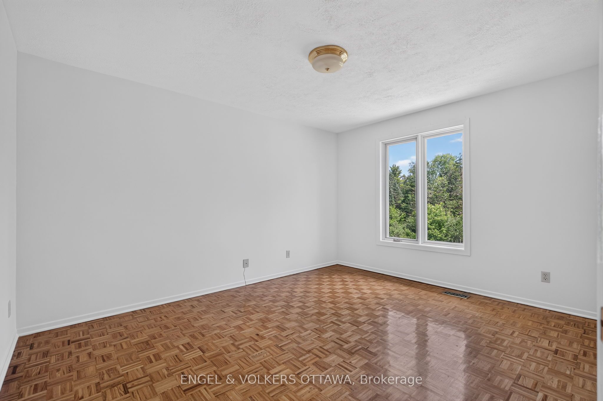 760 Kerwin Road Property Photo 22