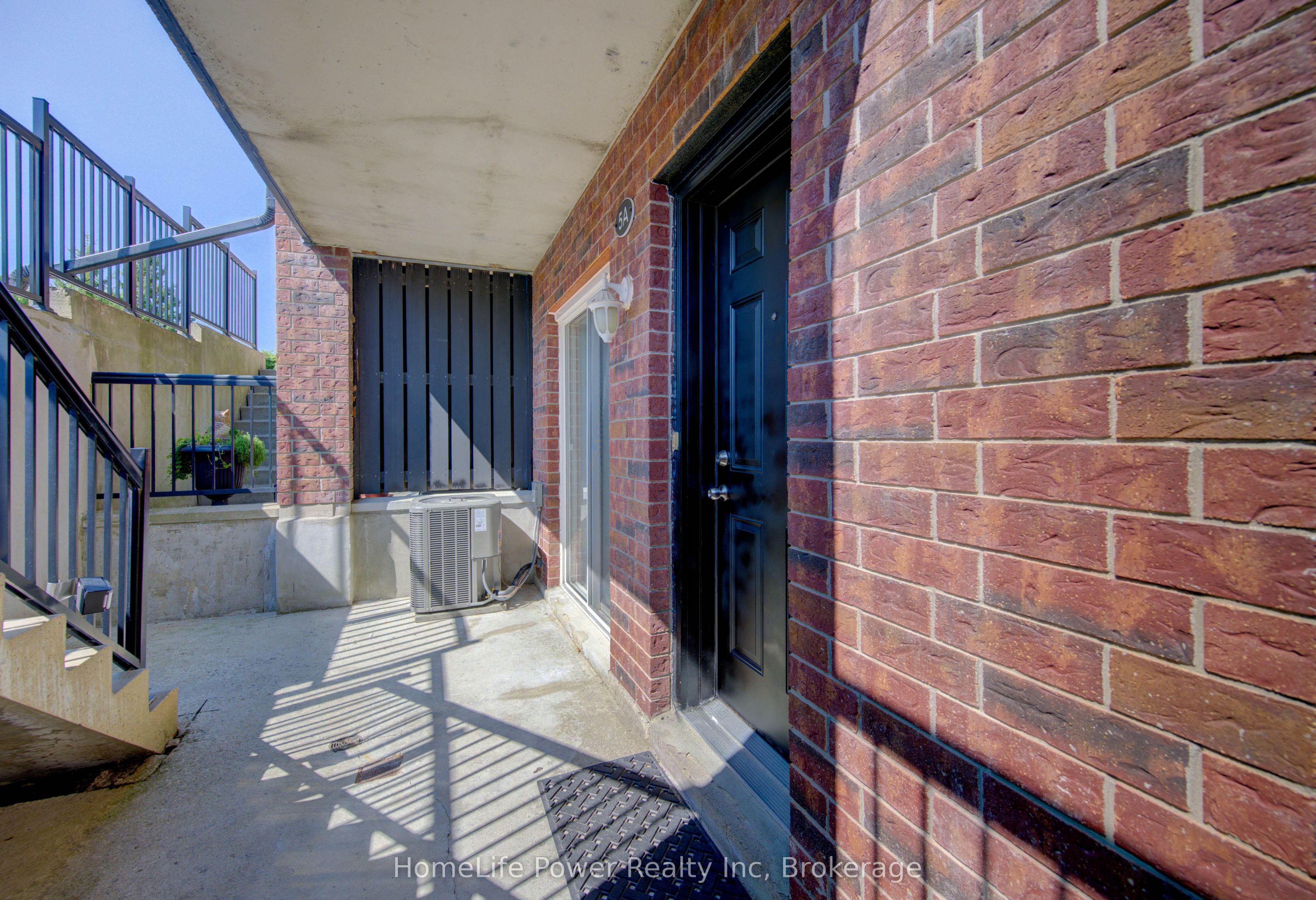 45 Cedarhill Crescent 5a Property Photo 4
