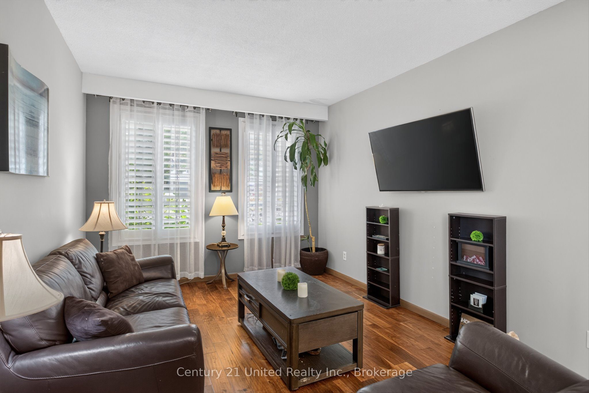 2121 Meadowview Road Property Photo 12