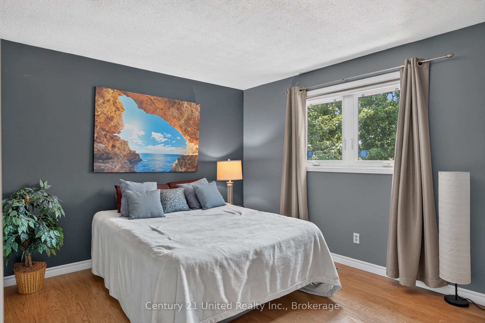 2121 Meadowview Road Property Photo 21
