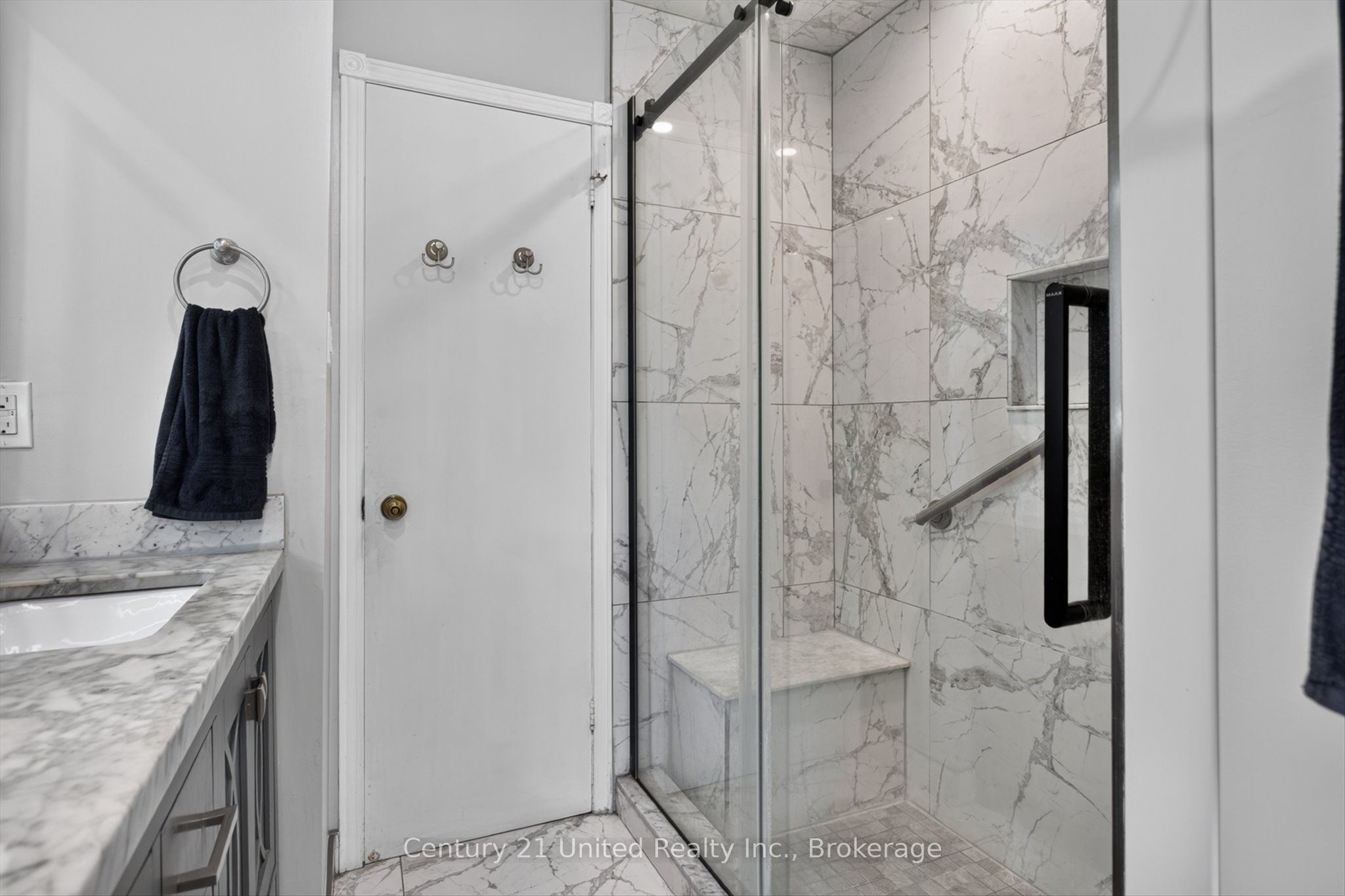 2121 Meadowview Road Property Photo 28