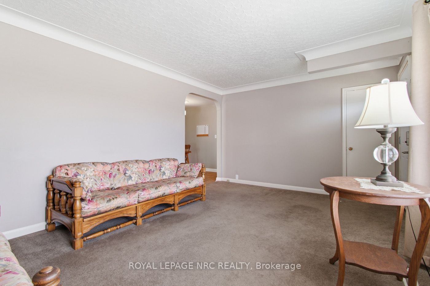 131 Joyce Avenue Property Photo 6