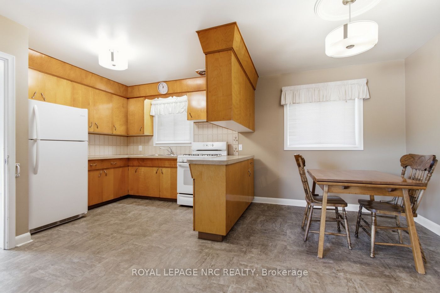 131 Joyce Avenue Property Photo 8