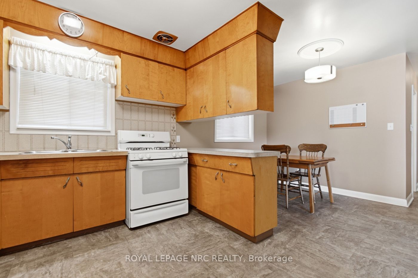 131 Joyce Avenue Property Photo 9
