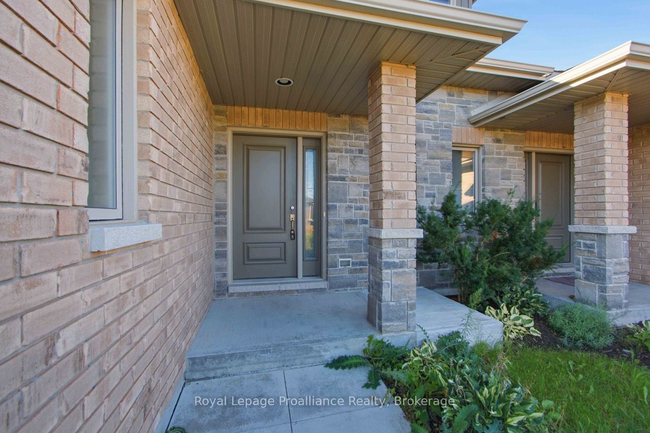 49 Hillside Meadow Drive Property Photo 4