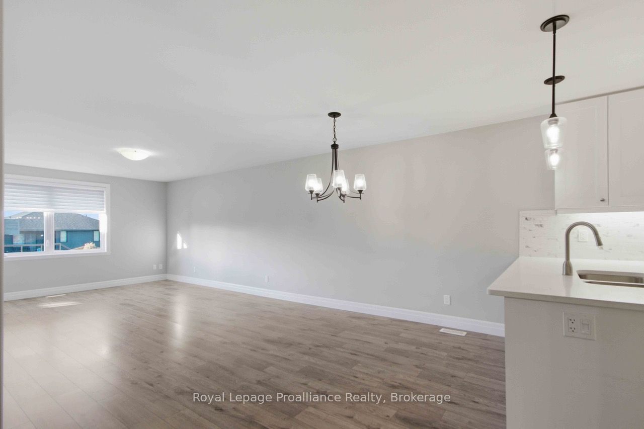 49 Hillside Meadow Drive Property Photo 6