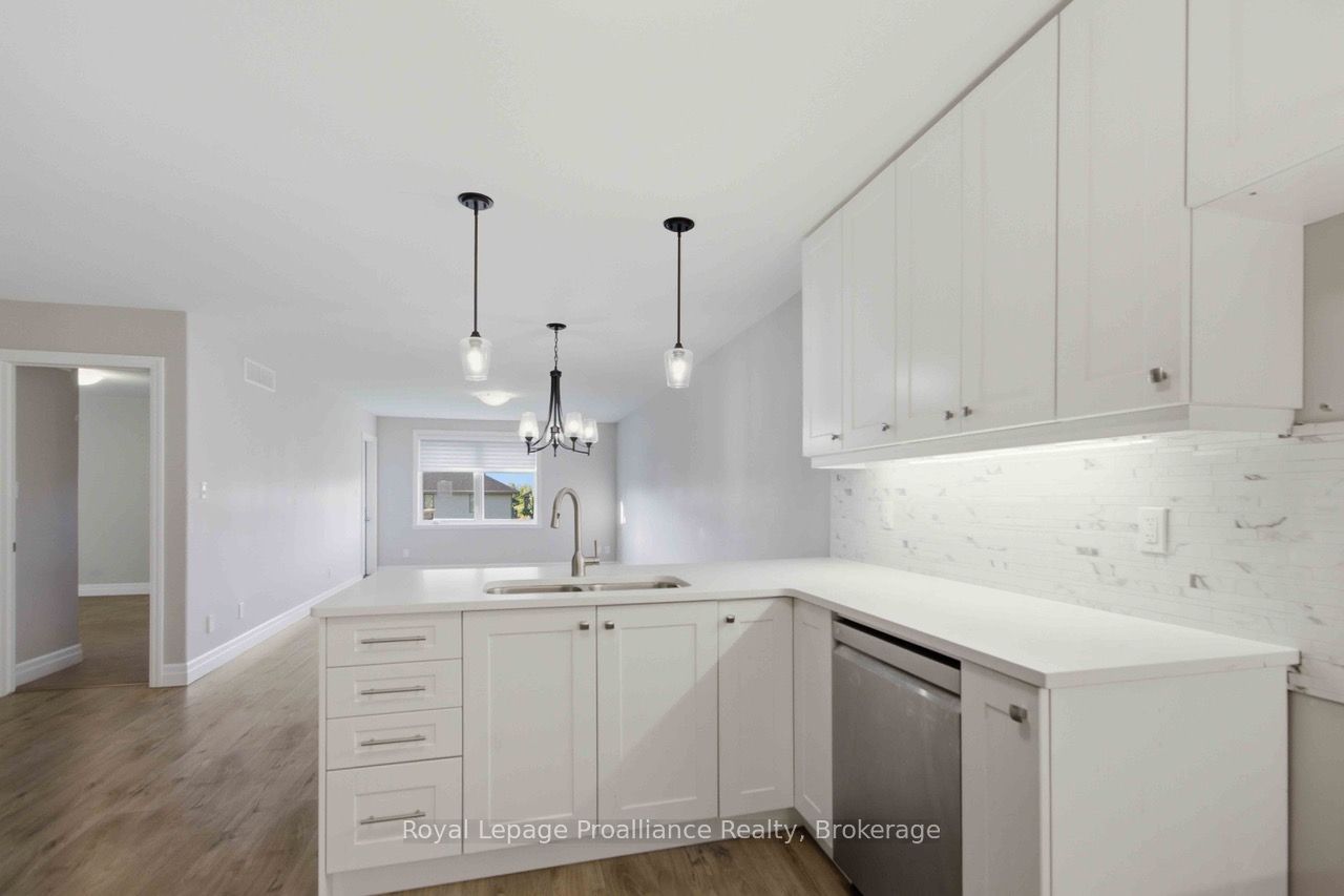 49 Hillside Meadow Drive Property Photo 10