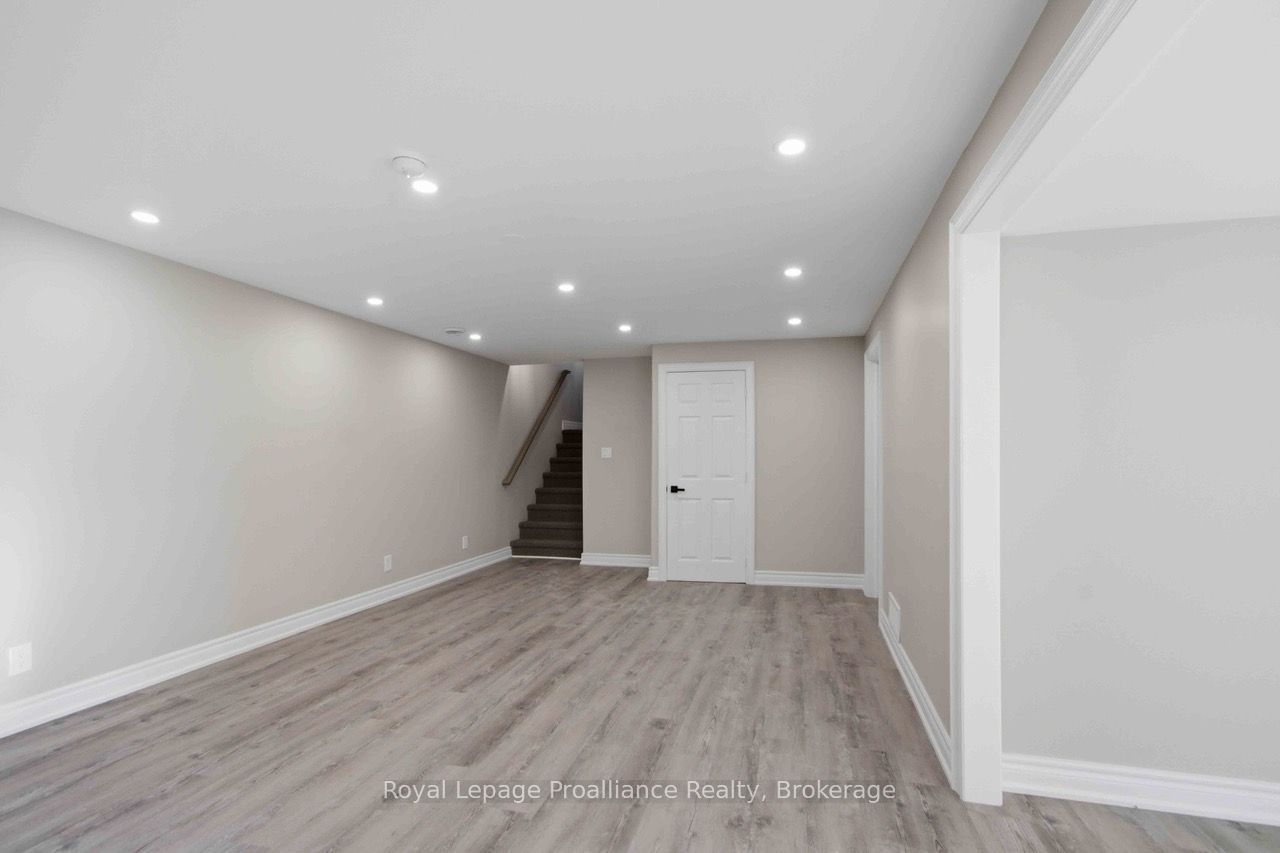 49 Hillside Meadow Drive Property Photo 12