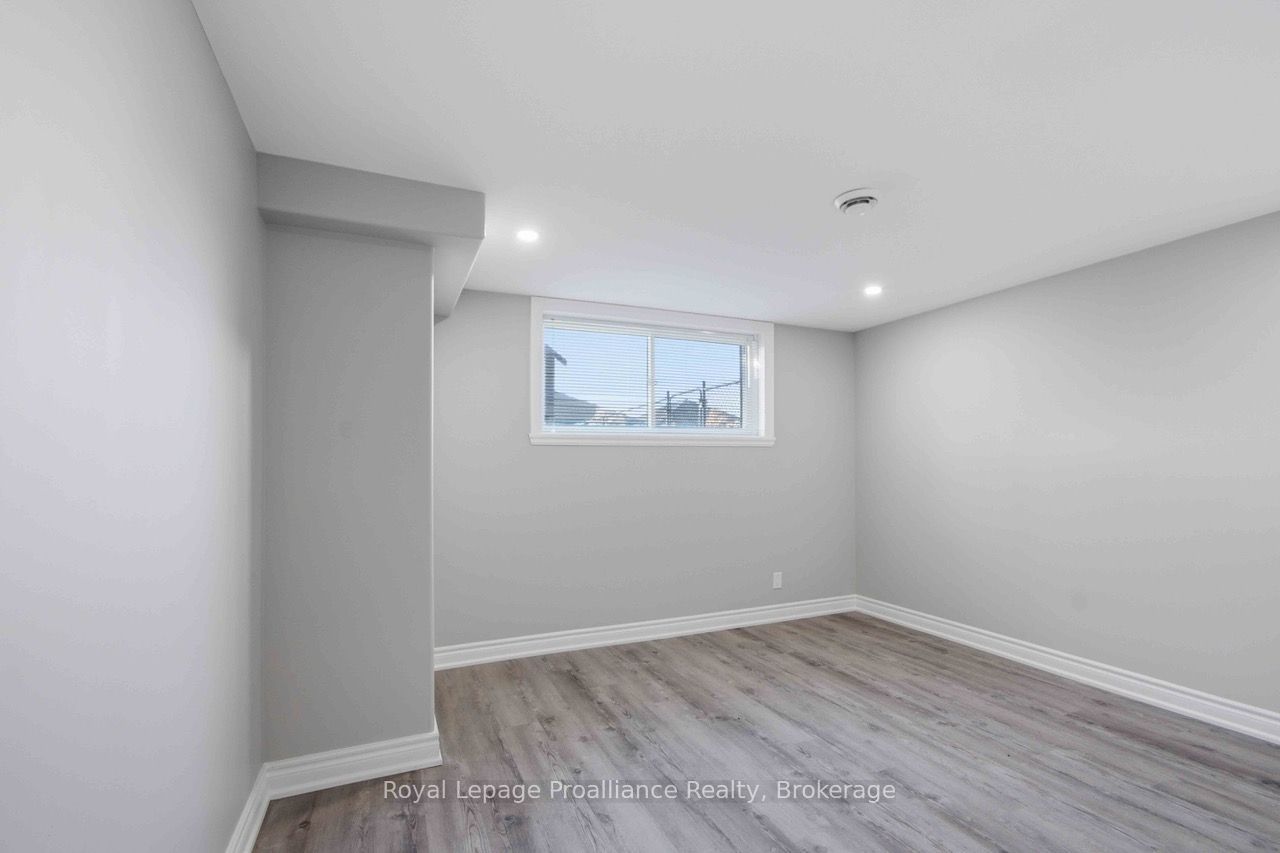 49 Hillside Meadow Drive Property Photo 14