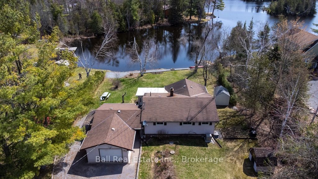 2137 Chipmunk Road Property Photo 3