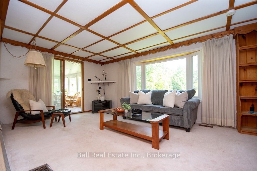 2137 Chipmunk Road Property Photo 5
