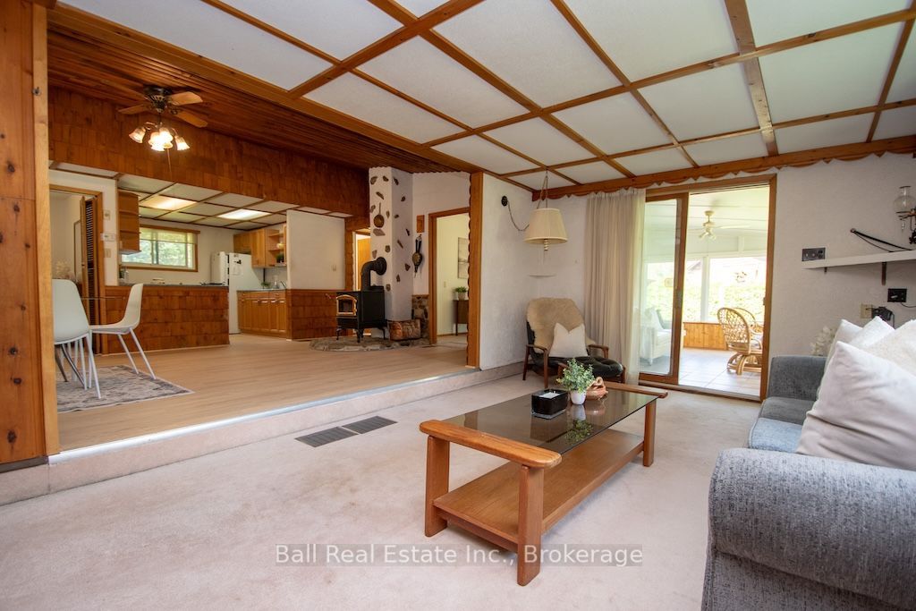 2137 Chipmunk Road Property Photo 6