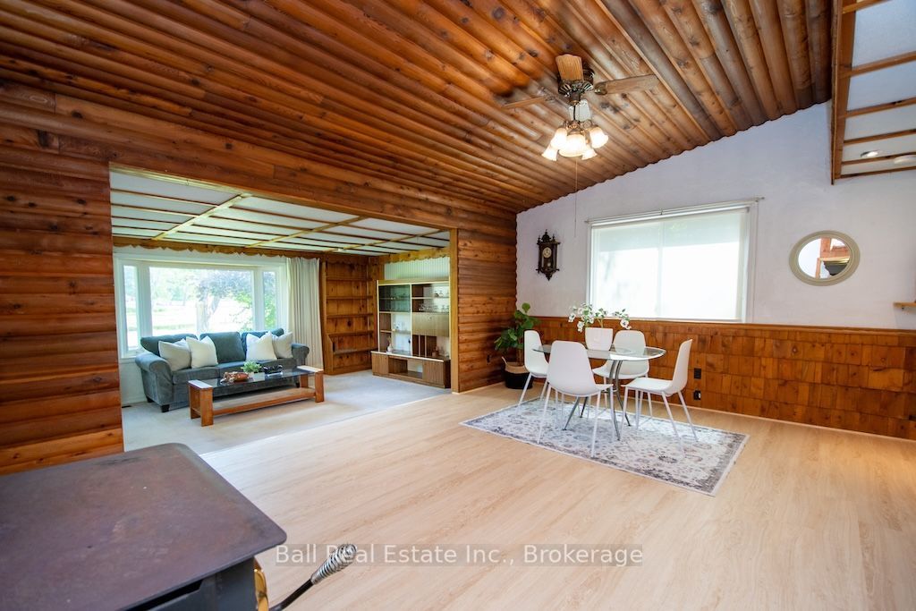 2137 Chipmunk Road Property Photo 9