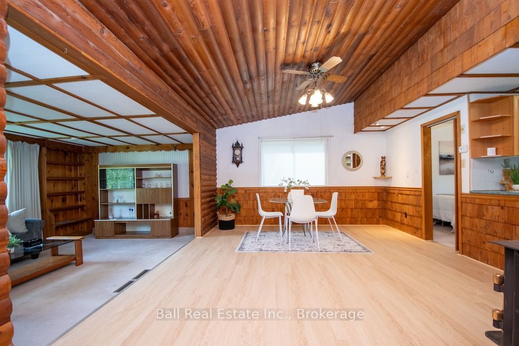 2137 Chipmunk Road Property Photo 10