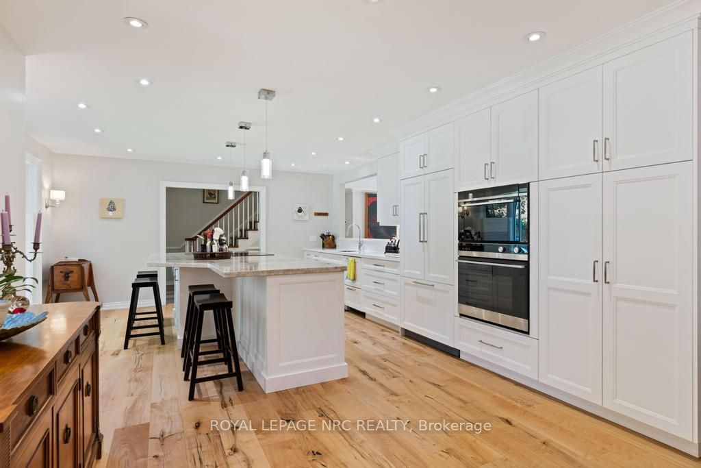 7 Christopher Street Property Photo 14