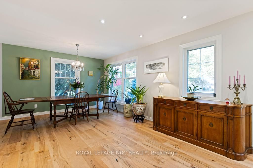 7 Christopher Street Property Photo 16