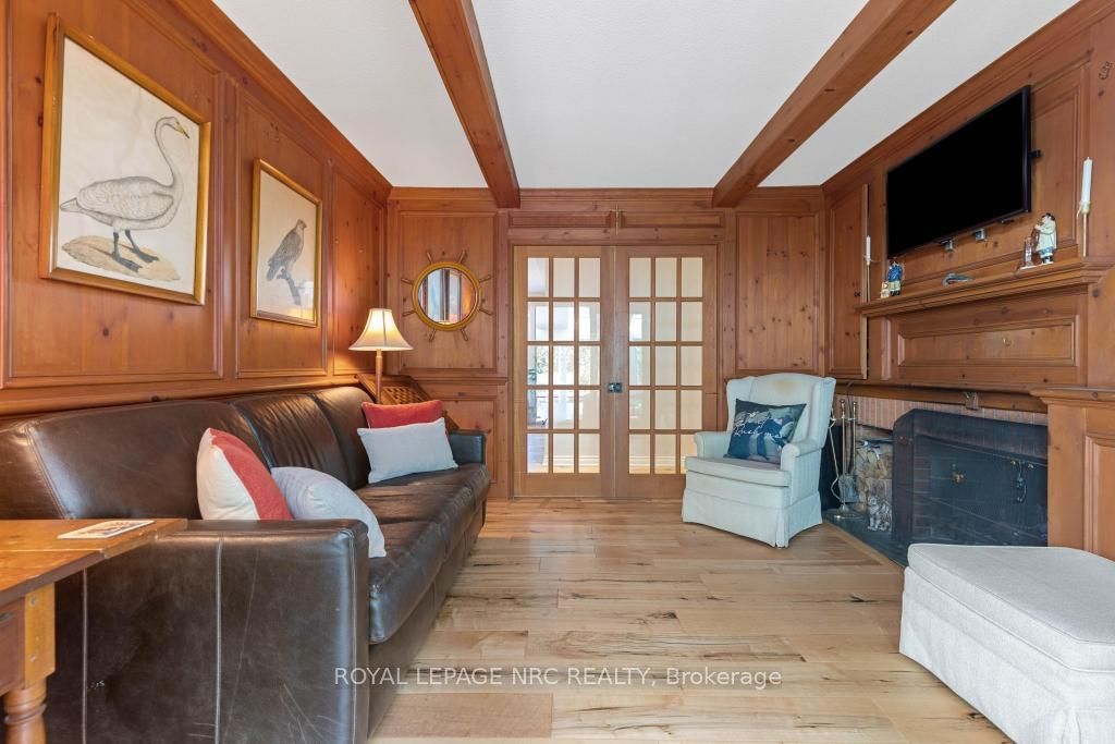7 Christopher Street Property Photo 23