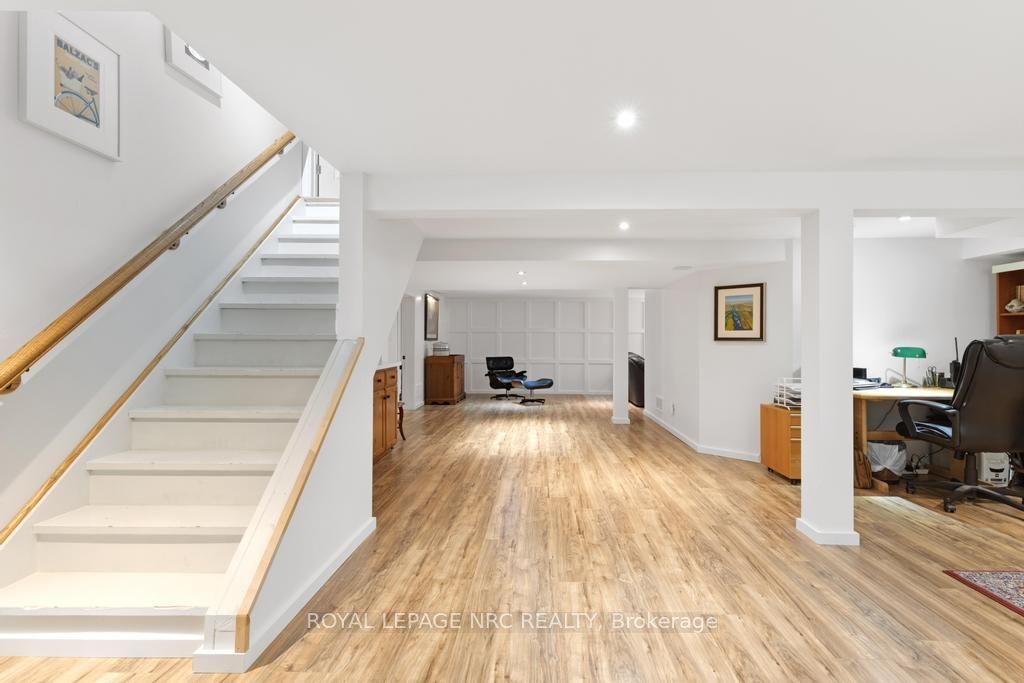 7 Christopher Street Property Photo 34