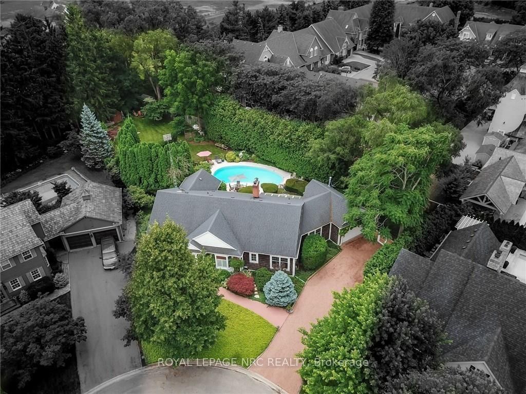 7 Christopher Street Property Photo 50