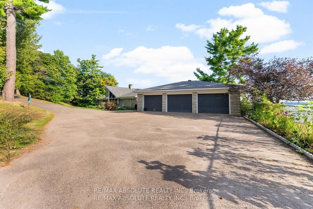 1724 River Road Property Photo 3
