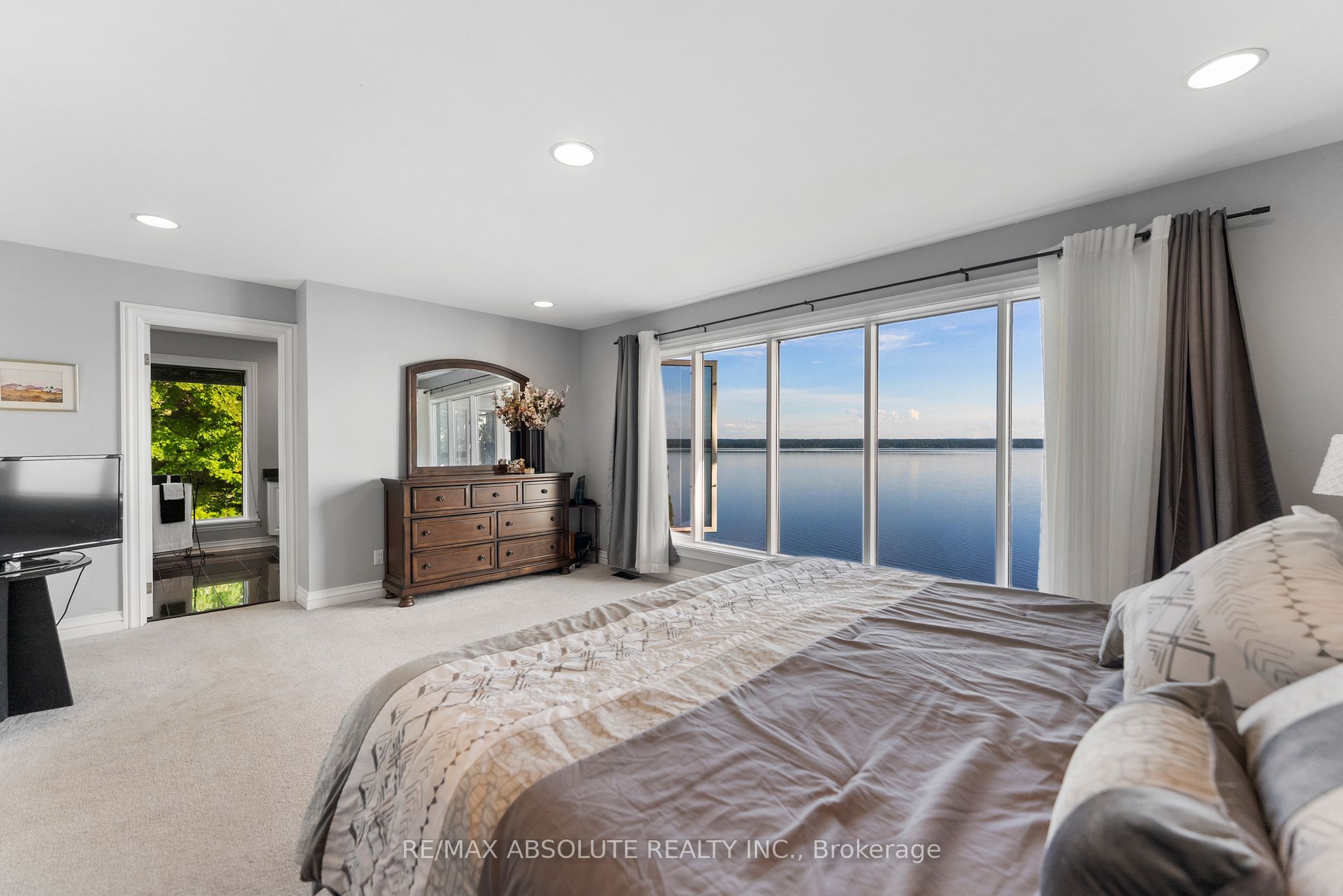 1724 River Road Property Photo 19