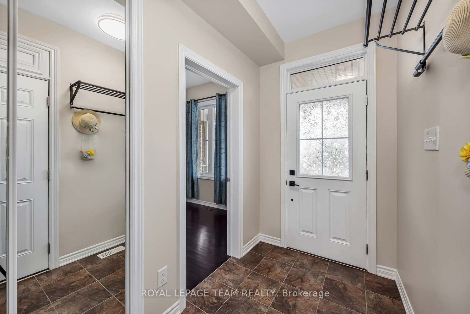 2225 Watercolours Way Property Photo 4